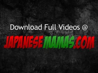 Saya tachibana מלוכלך וידאו ב ה חוף עם א younge - יותר ב japanesemamas com