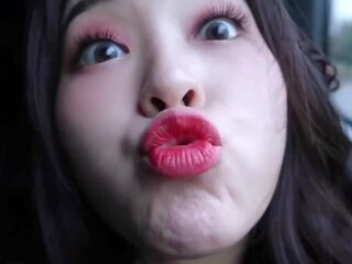 Gahyeon's Ready for a Facial Right Here Guys: Free x rated video c9
