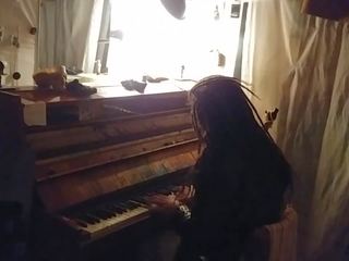 Saveliy merqulove - a peaceful idegen - zongora.