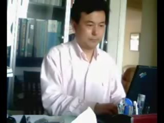 Cinese capo piace segretaria scopa per altrui a vedere