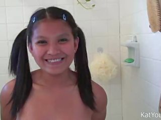 Kat Young Shower Full clip
