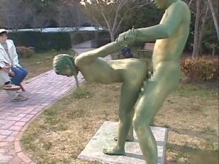 Asiatico pollastrella è un statue ottenere alcuni porno